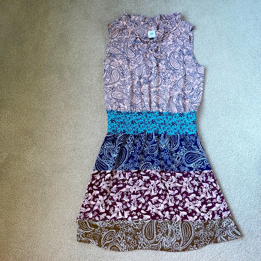 Cabi dress size Medium.  Fits dress sizes 8-10.